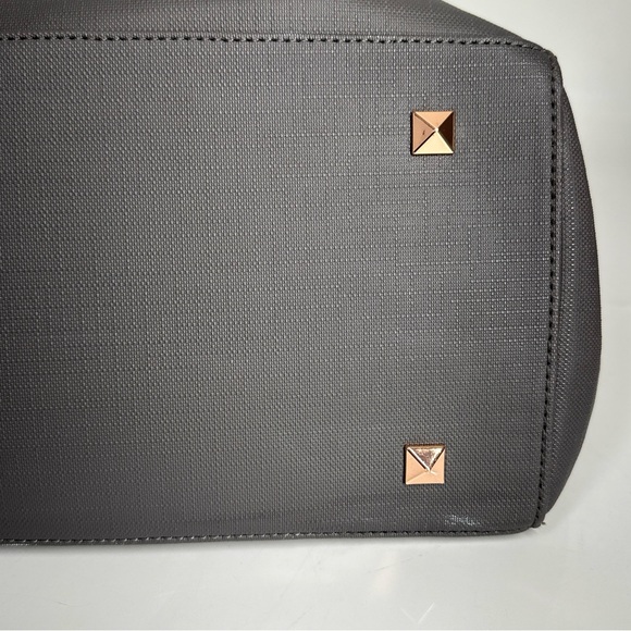 Dagne Dover Legend Tote - Picture 6 of 12